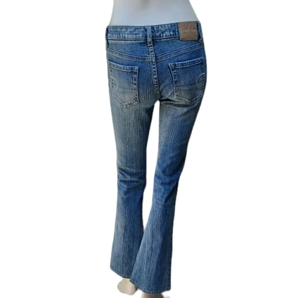 12079....American Eagle Bootcut Jeans Size 2L, W28", 29" Inseam 7" Rise - Picture 5 of 6